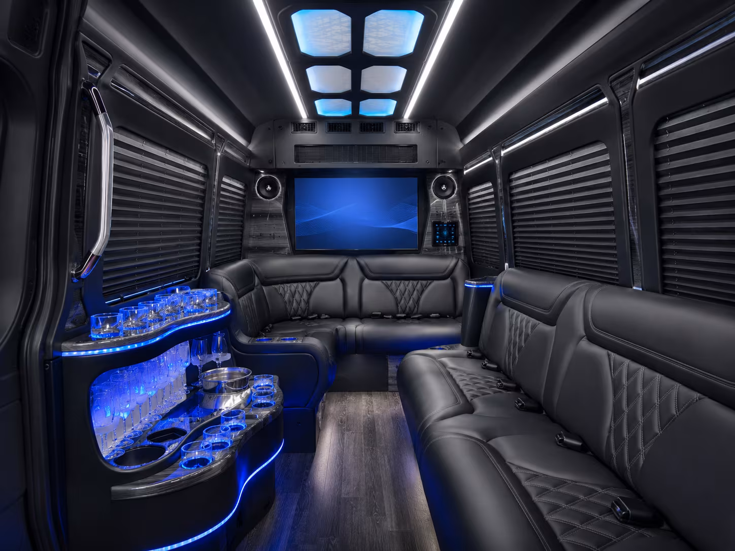 find the perfect transportation for your next airport transfer 4
