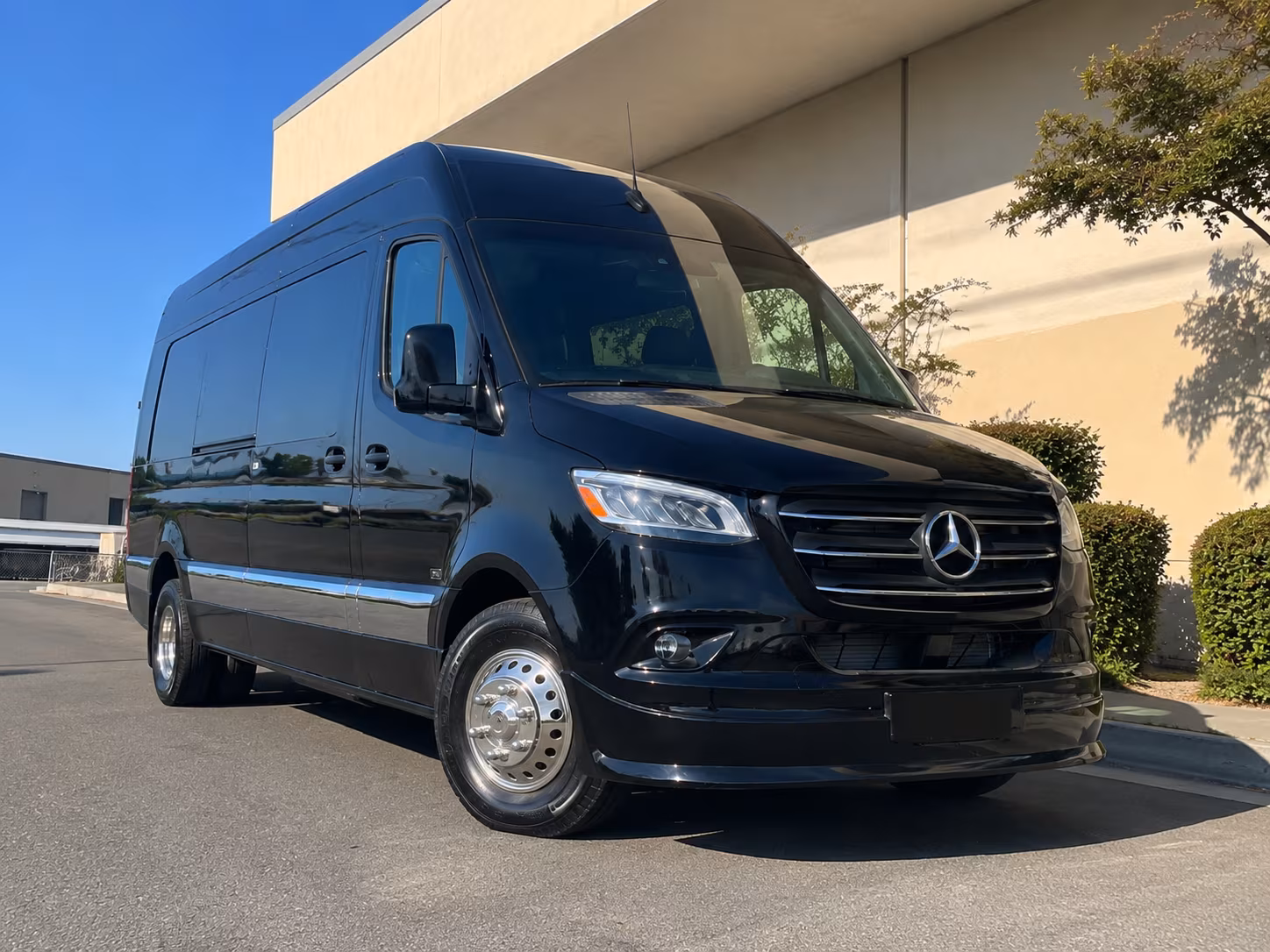 find the perfect transportation for your next corporate event 4