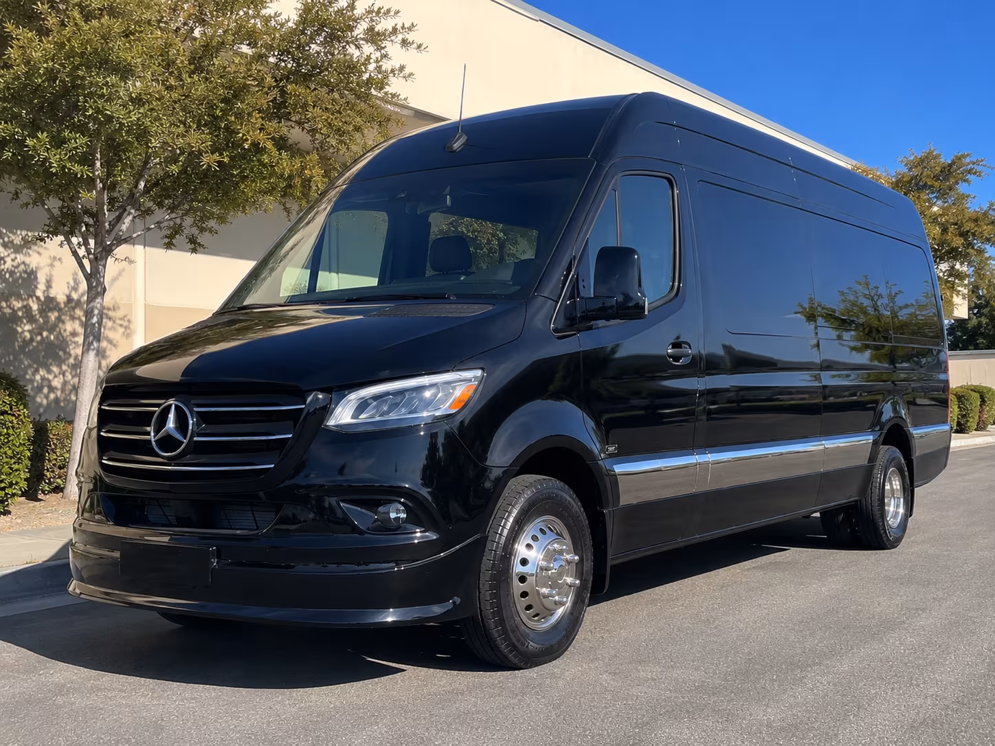 find the perfect transportation for your next prom 3