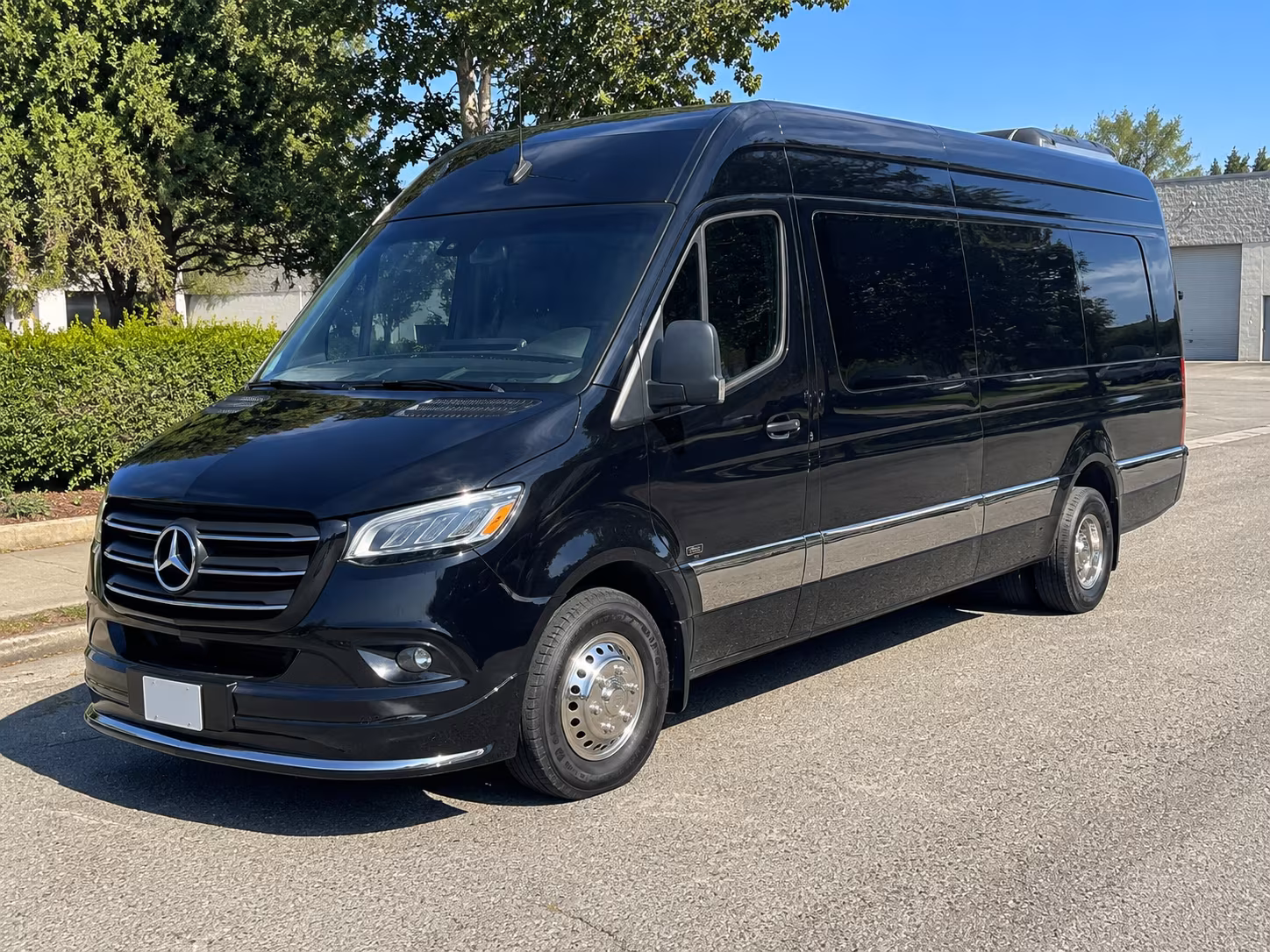 palmdale 12 passenger sprinter van