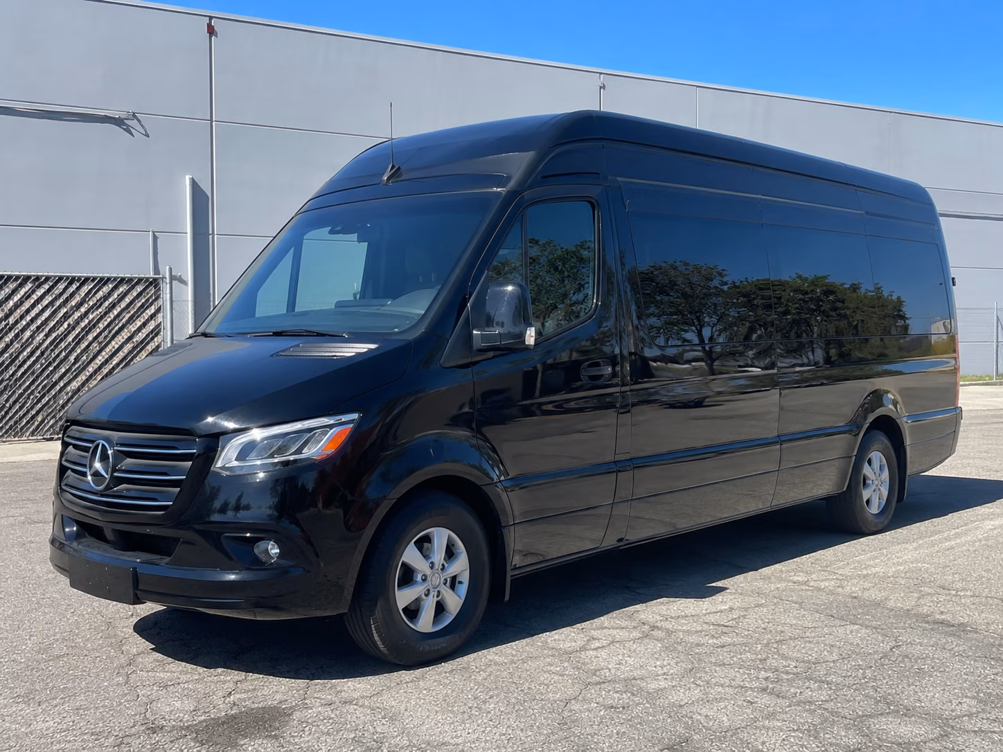 palmdale 18 passenger sprinter van