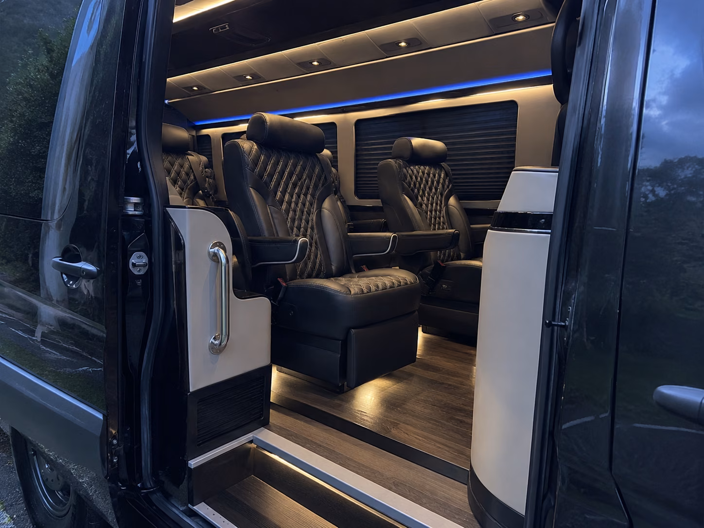palmdale 20 passenger sprinter van interior